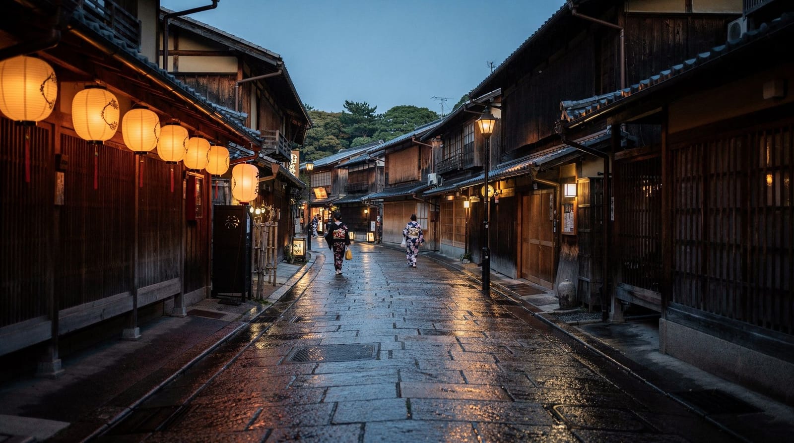 Kyoto: Gion Geisha District Walking Tour - Stories of Geisha