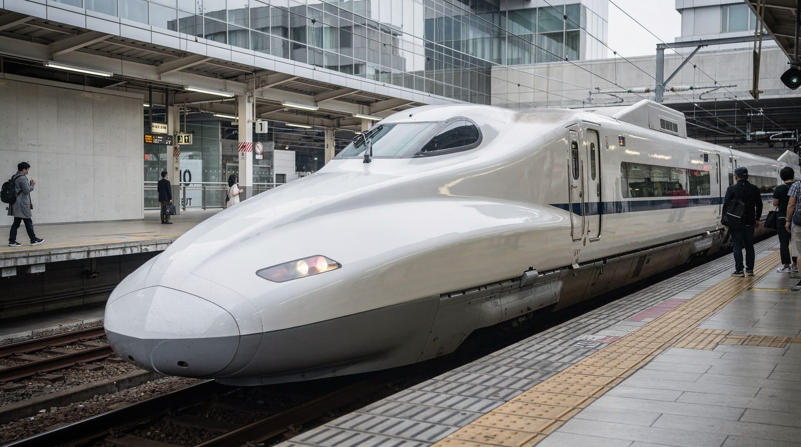 Kansai Airport to Kyoto — Haruka, limousine bus, or train transfer