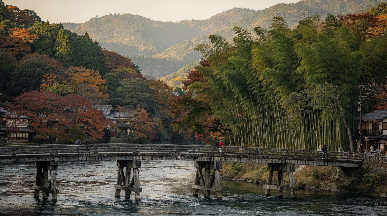 Arashiyama guided tour review — bamboo grove beyond the 10-minute photo stop — Honest review of Arashiyama guided tours — what a guide adds beyond the bamboo g